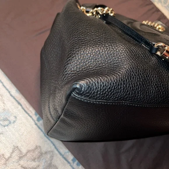 Gucci Soho Medium Black Double Leather Chain Shoulder Bag Tote
Black Gold - Picture 12 of 16